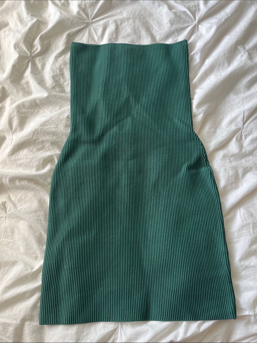 Aritzia Babaton Ribbed Strapless Bodycon Dress